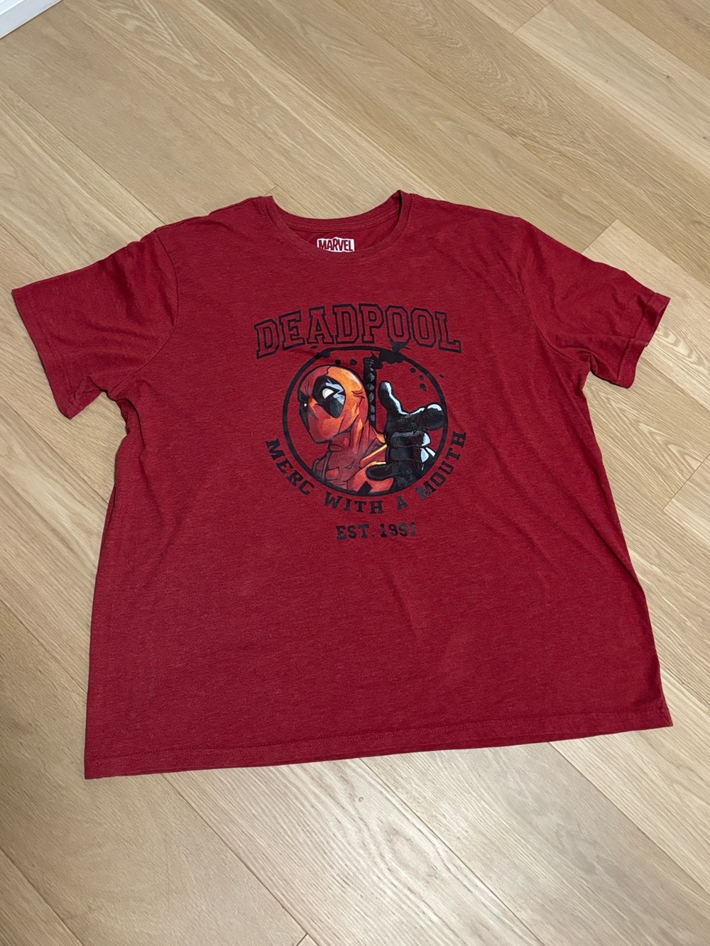 MARVEL (XL) Deadpool Short Sleeve Graphic Tee Red Crew Neck Cotton Blend - Picture 4 of 9